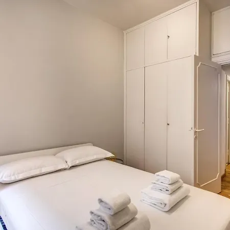 Guest house Family In Via Del Corso Central *