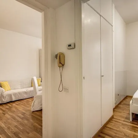 Guest house Family In Via Del Corso Central *